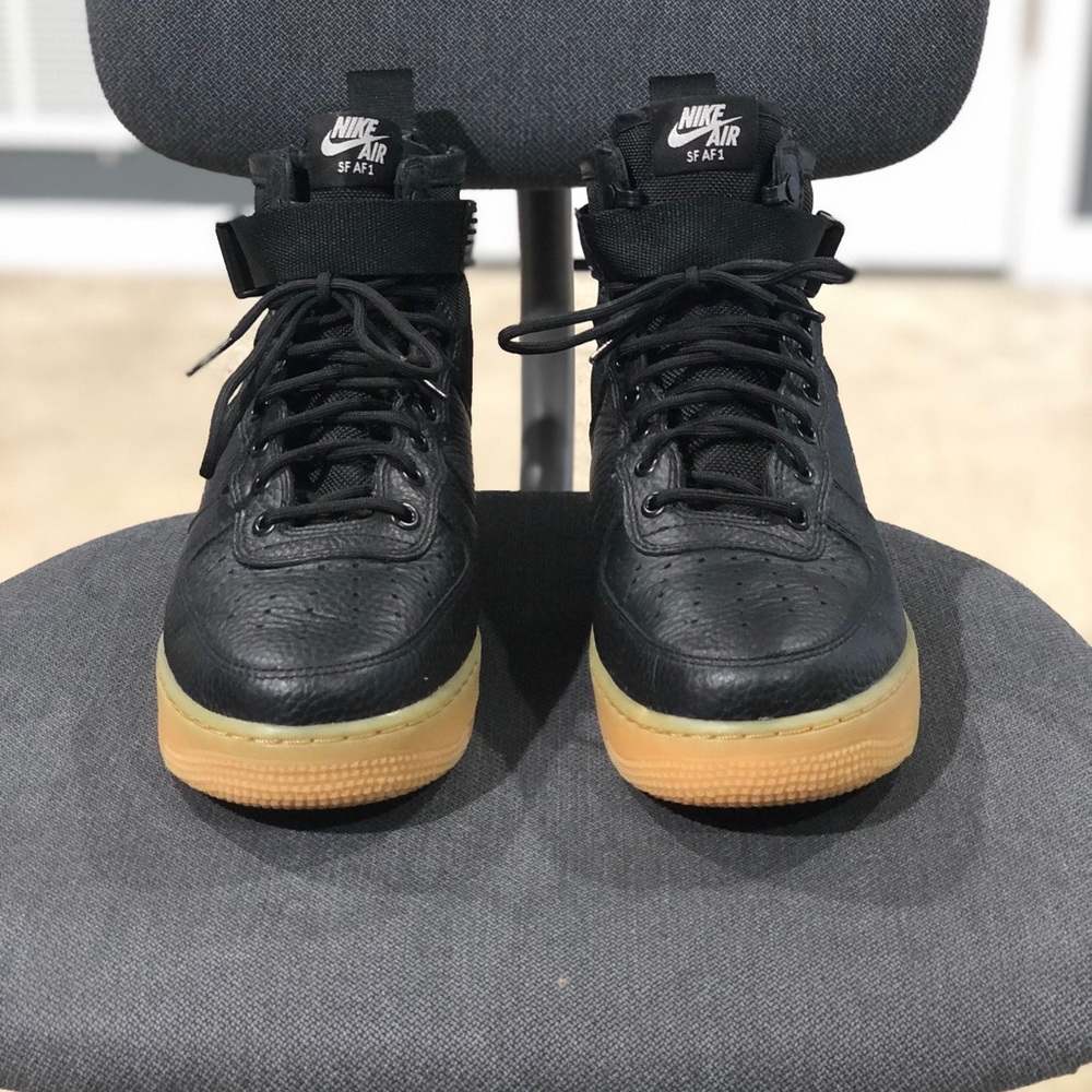Nike SF Air Force 1 Mid